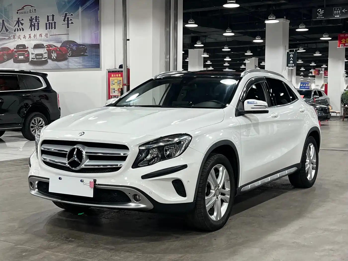 Mercedes-Benz GLA 2016 GLA 200 Dynamic фото 2