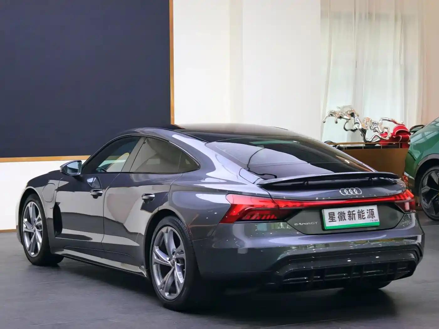 Audi e-tron GT, миниатюра 23