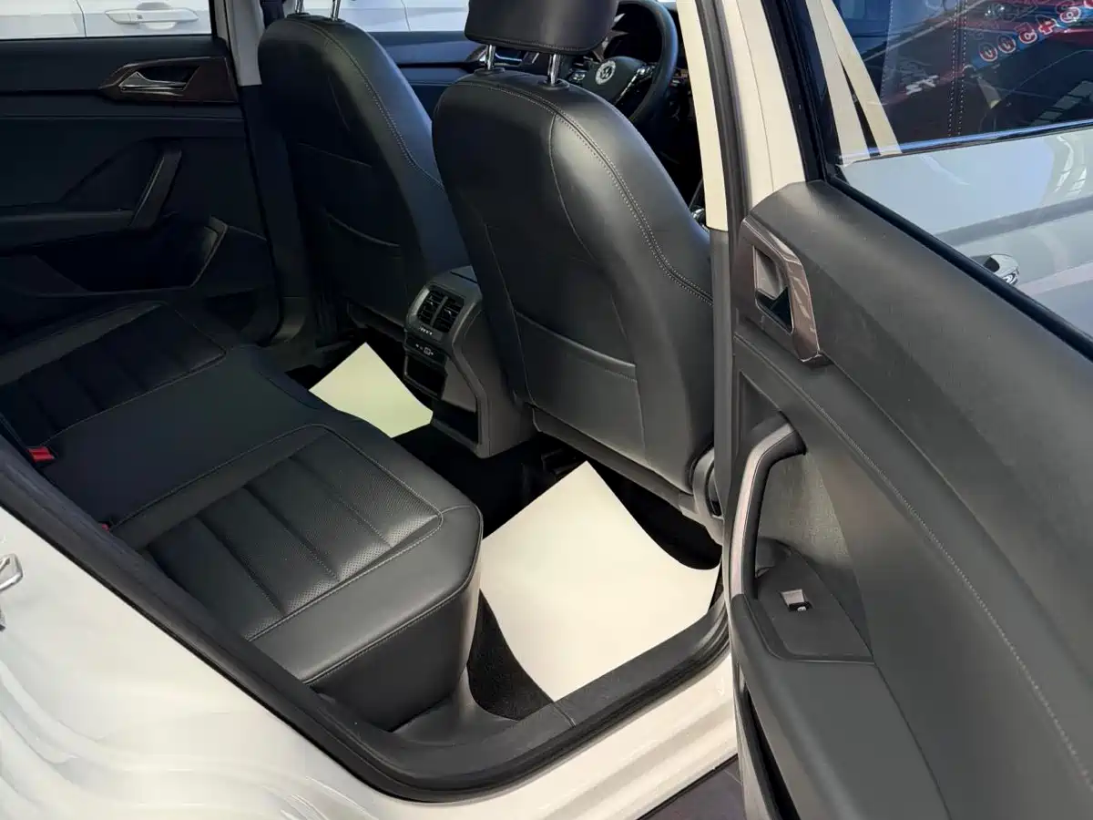Volkswagen Tharu 2022 280TSI FWD Luxury Edition фото 16