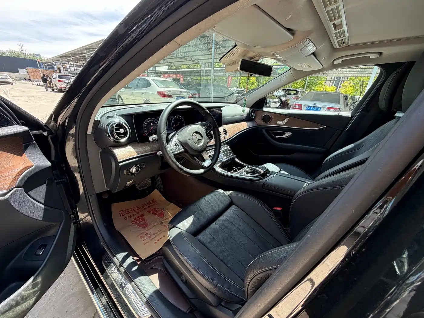 Mercedes-Benz E-Class 2016 E 200 L фото 7