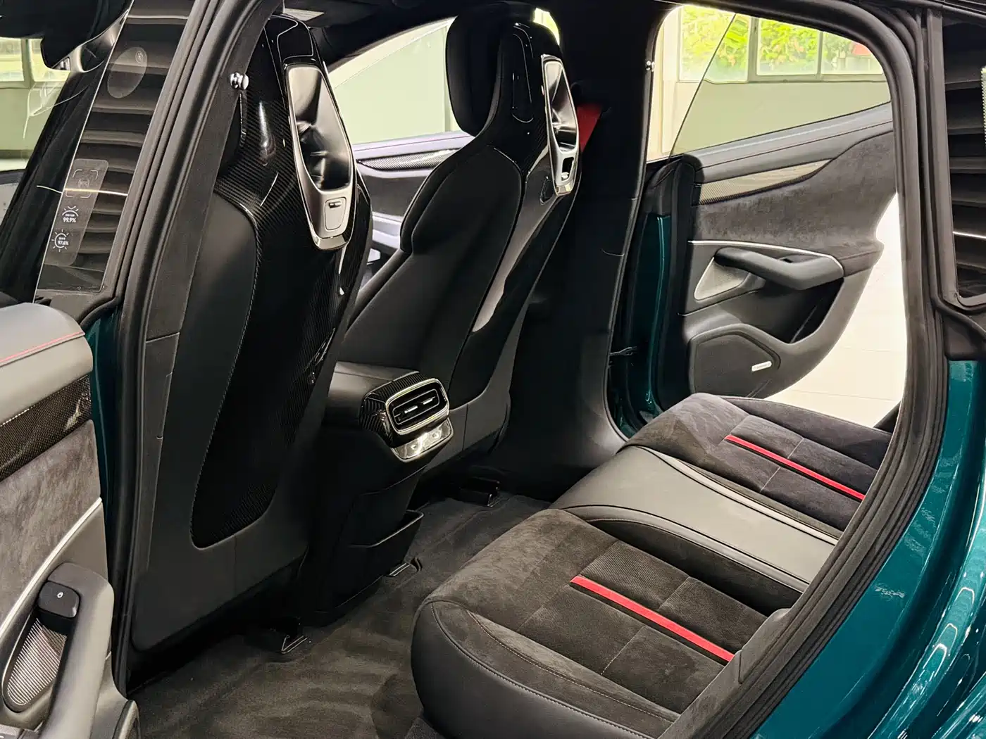 XIAOMI CAR XIAOMI SU7 ULTRA