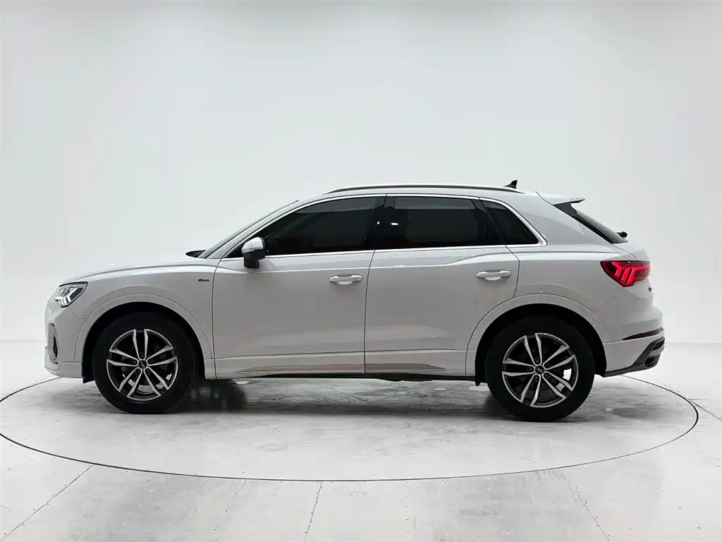 Audi Q3 2021 35 TFSI Progressive Sport фото 7