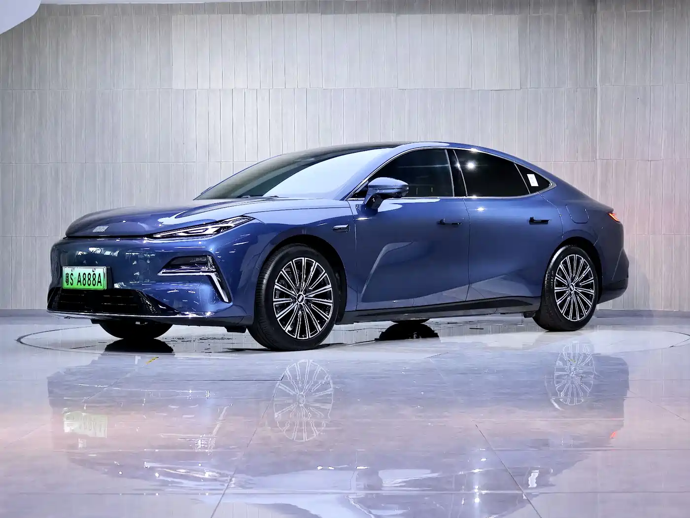 Geely Galaxy Galaxy Xingyao 8 2025 Model 130km EM-i Flagship Edition
