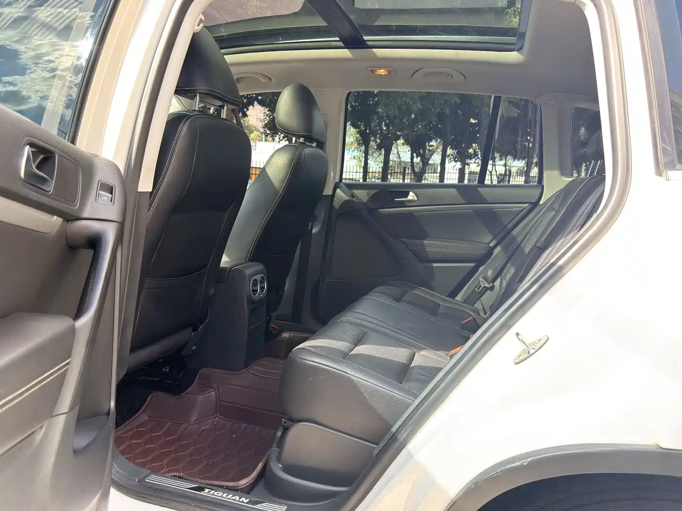 Volkswagen Tiguan 2016 Model 330TSI Automatic 4WD Luxury Edition фото 13