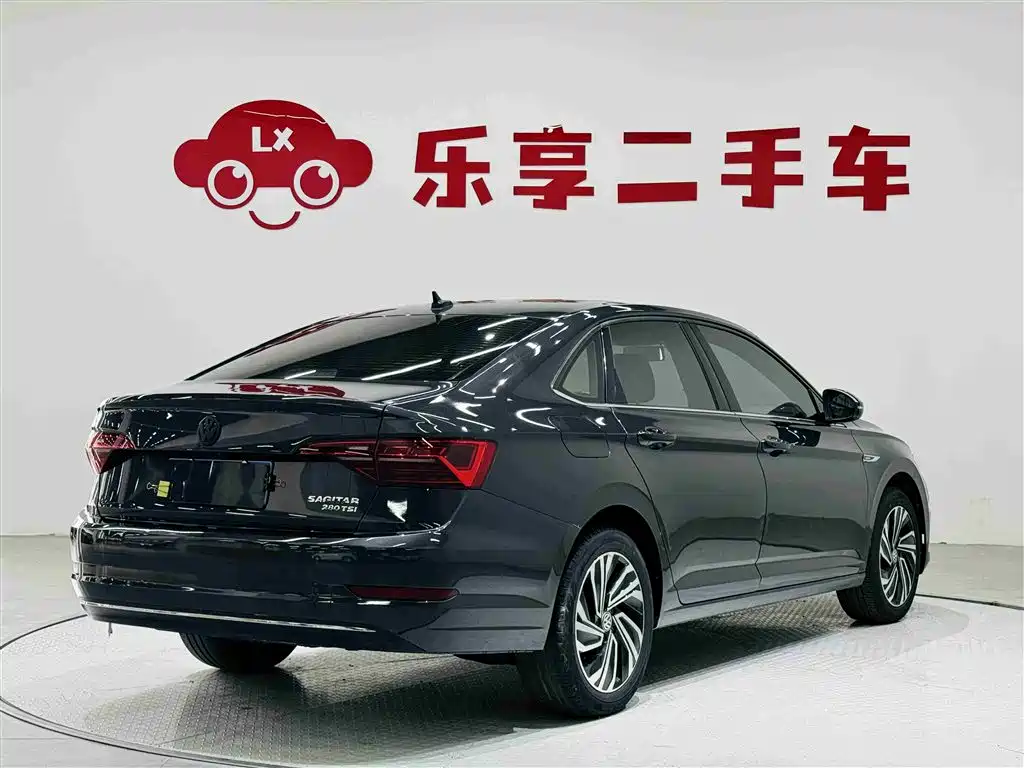 Volkswagen Sagitar 2021 280TSI DSG 30th Anniversary Edition фото 5