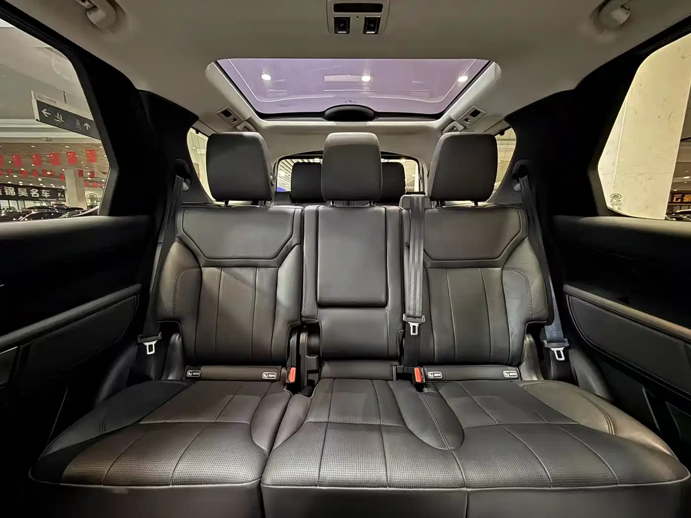 Land Rover Discovery 2019 3.0 SC V6 SE фото 8