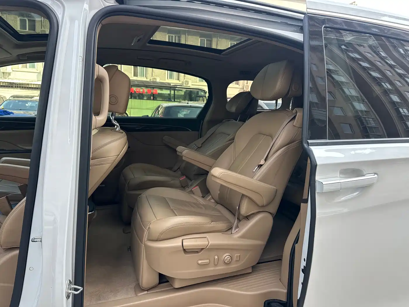 Buick GL8 2018 ES 28T Flagship Type China VI фото 15