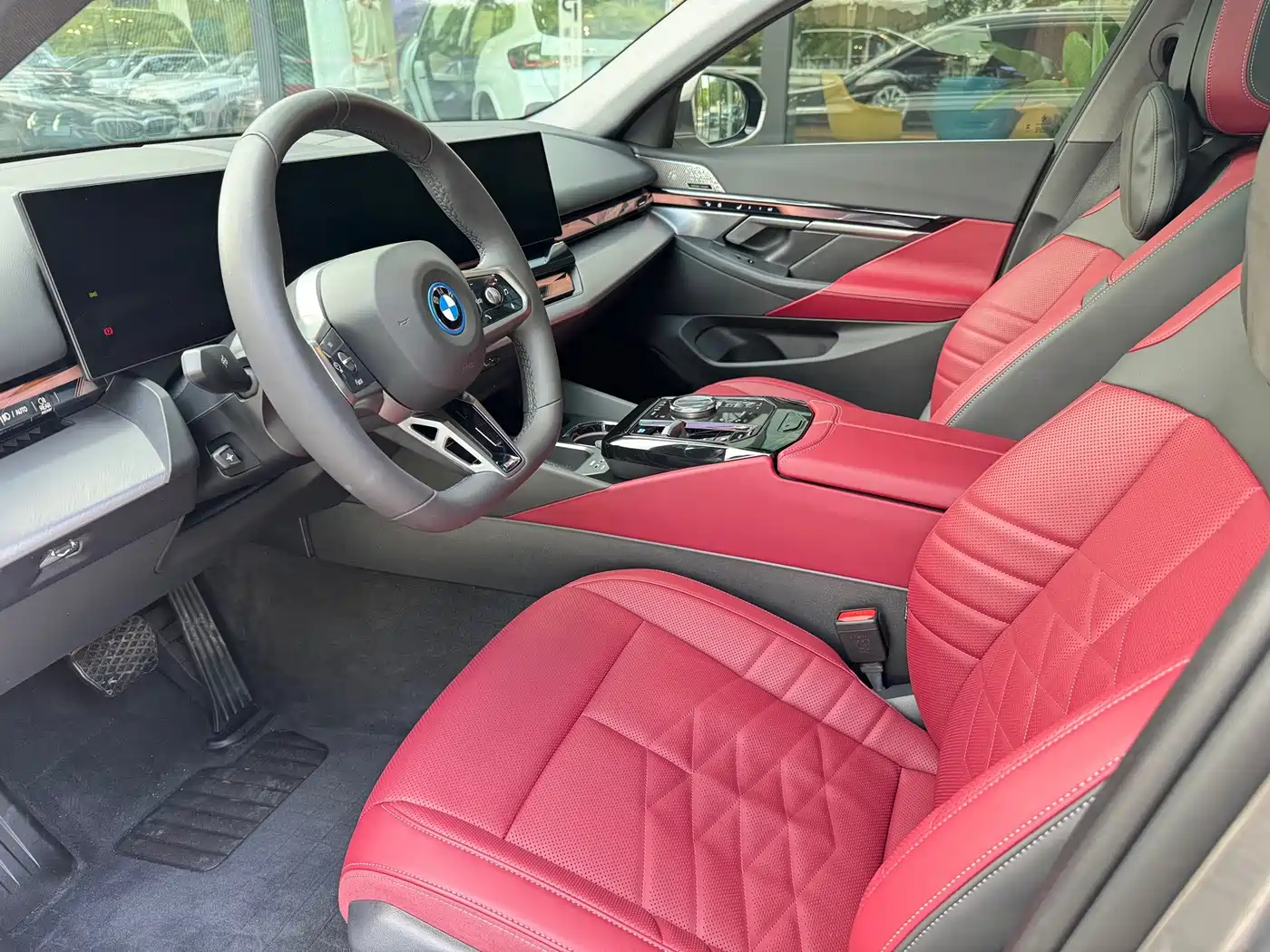 BMW i5 2024 2024 eDrive 35L Premium Model M Sport Package