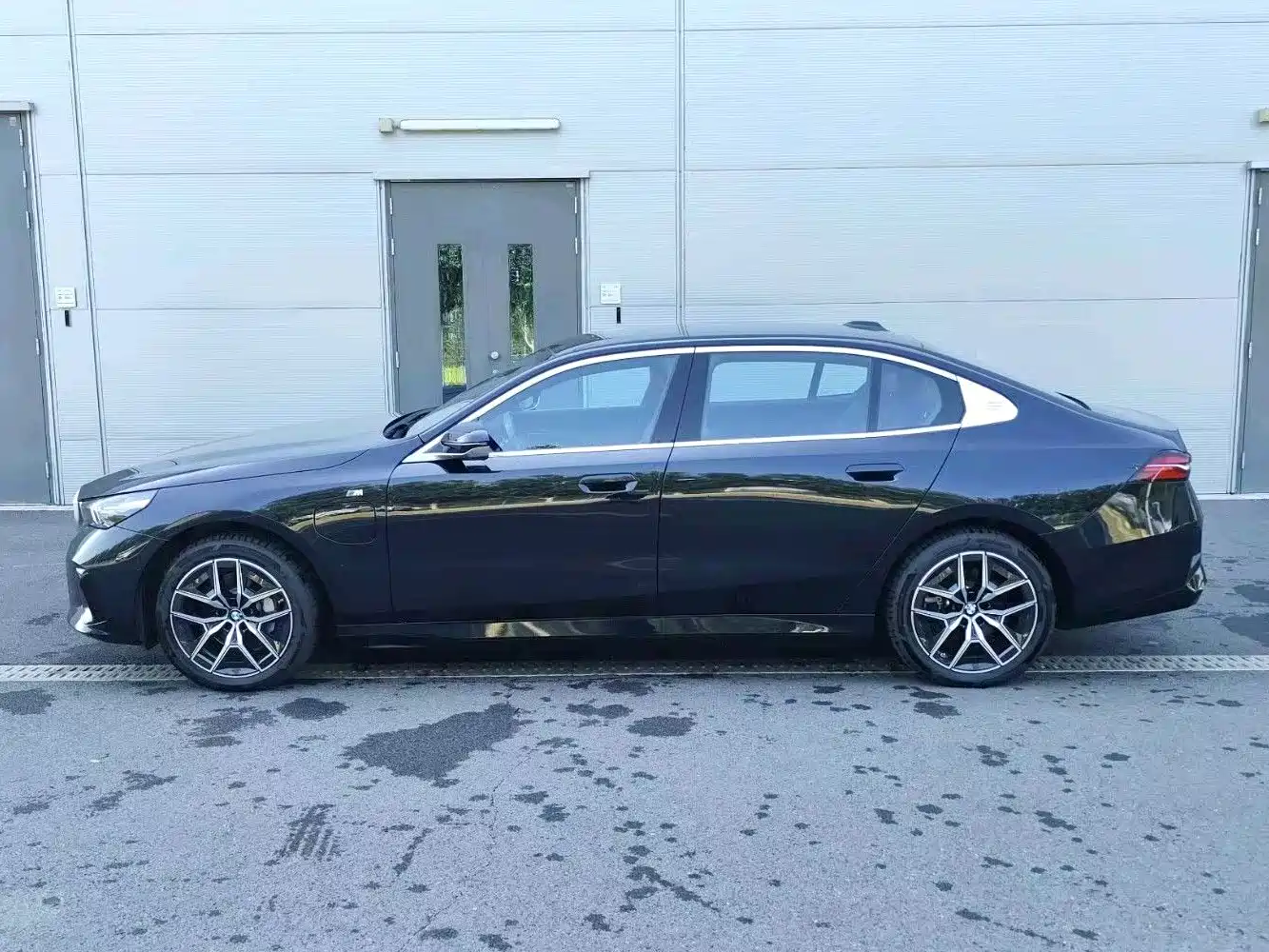 BMW i5 2025 2025 eDrive 35L M Sport Package