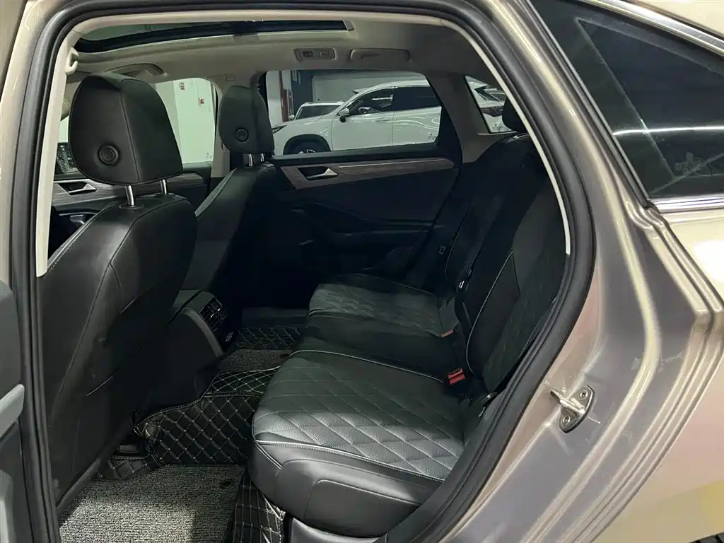 Volkswagen Sagitar 2023 280TSI DSG Beyond Lite фото 10