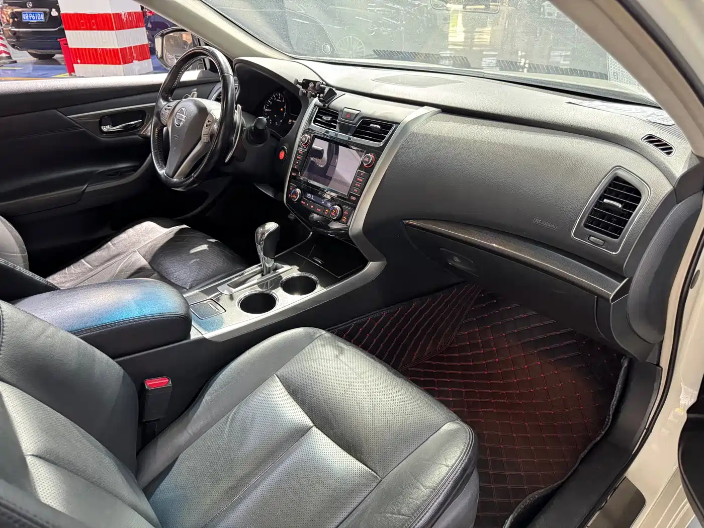 Фото 16 - Nissan Teana
