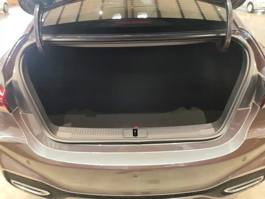 MG MG5 2024 2025 300TGI Global Flagship