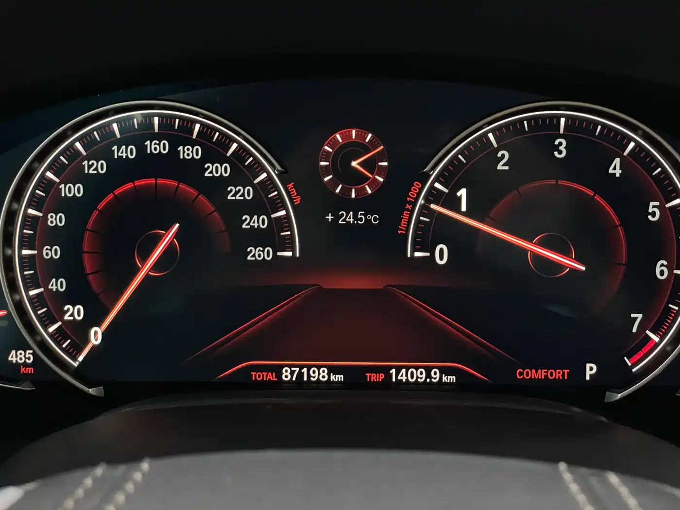 BMW 7 Series 2016 730Li Leading фото 24