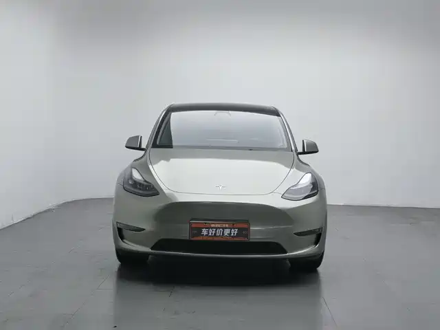 Tesla Model Y 2023 Long Range All-Wheel Drive Edition — фото 3