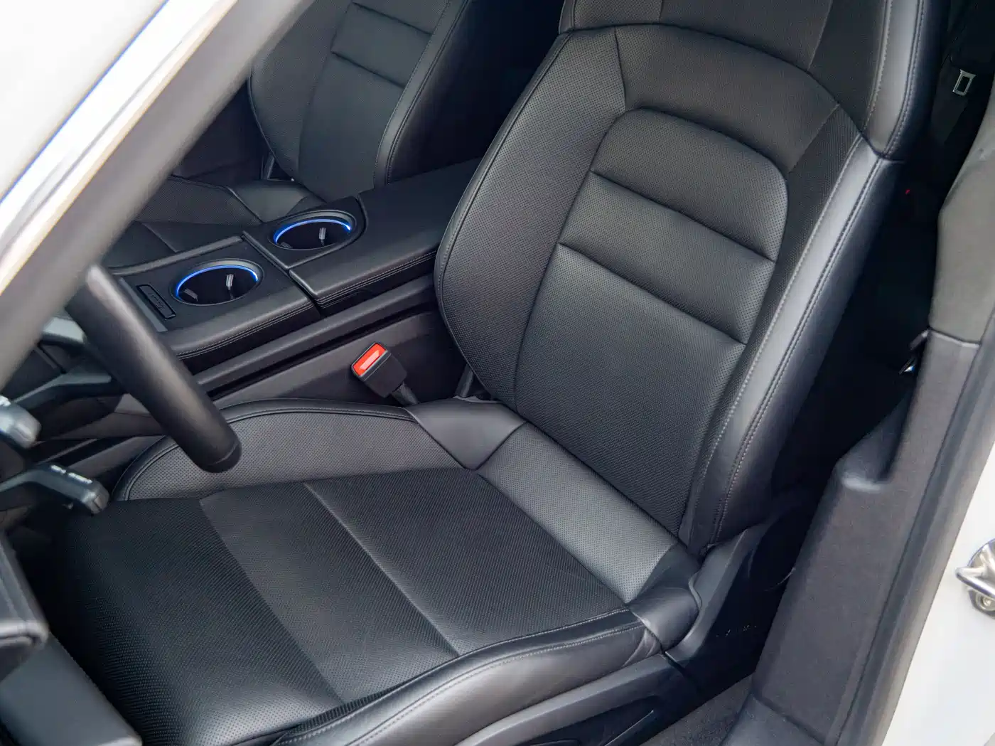 Porsche Taycan 2019 Taycan Turbo фото 13