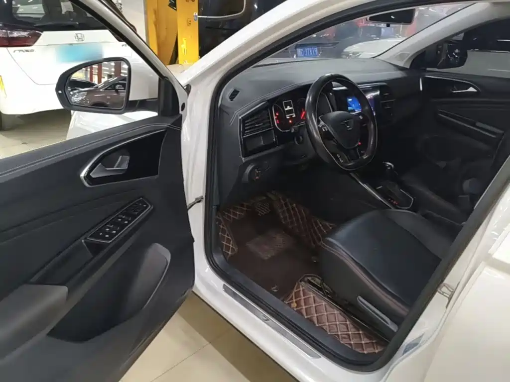 Фото 16 - Jetta VS7