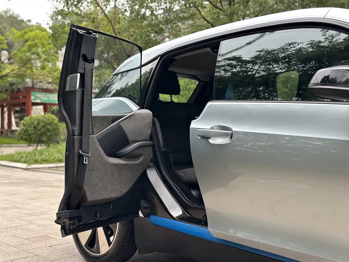 Photo 14 - BMW i3 (Import)