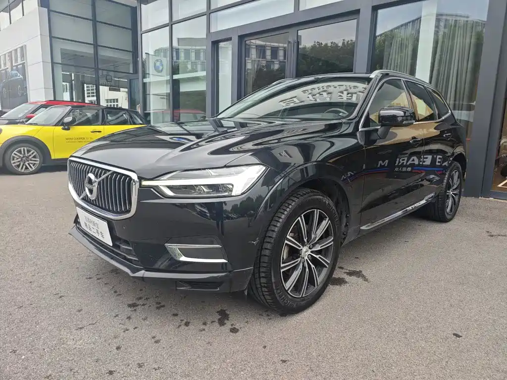 Фото 1 - Volvo XC60