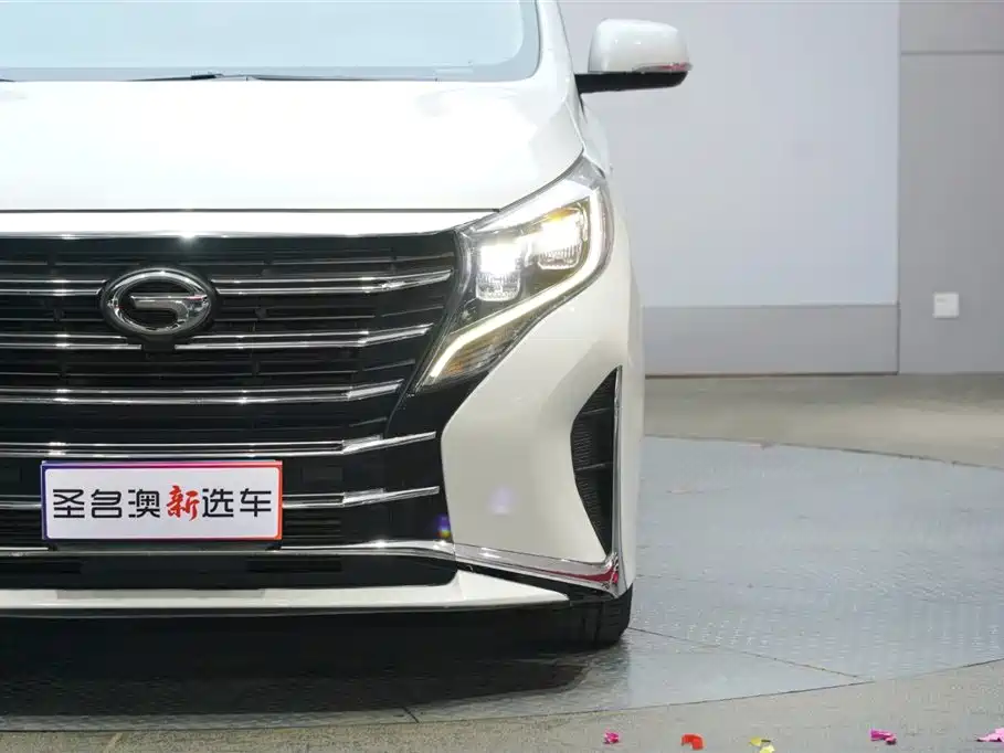 GAC TRUMPCHI M8