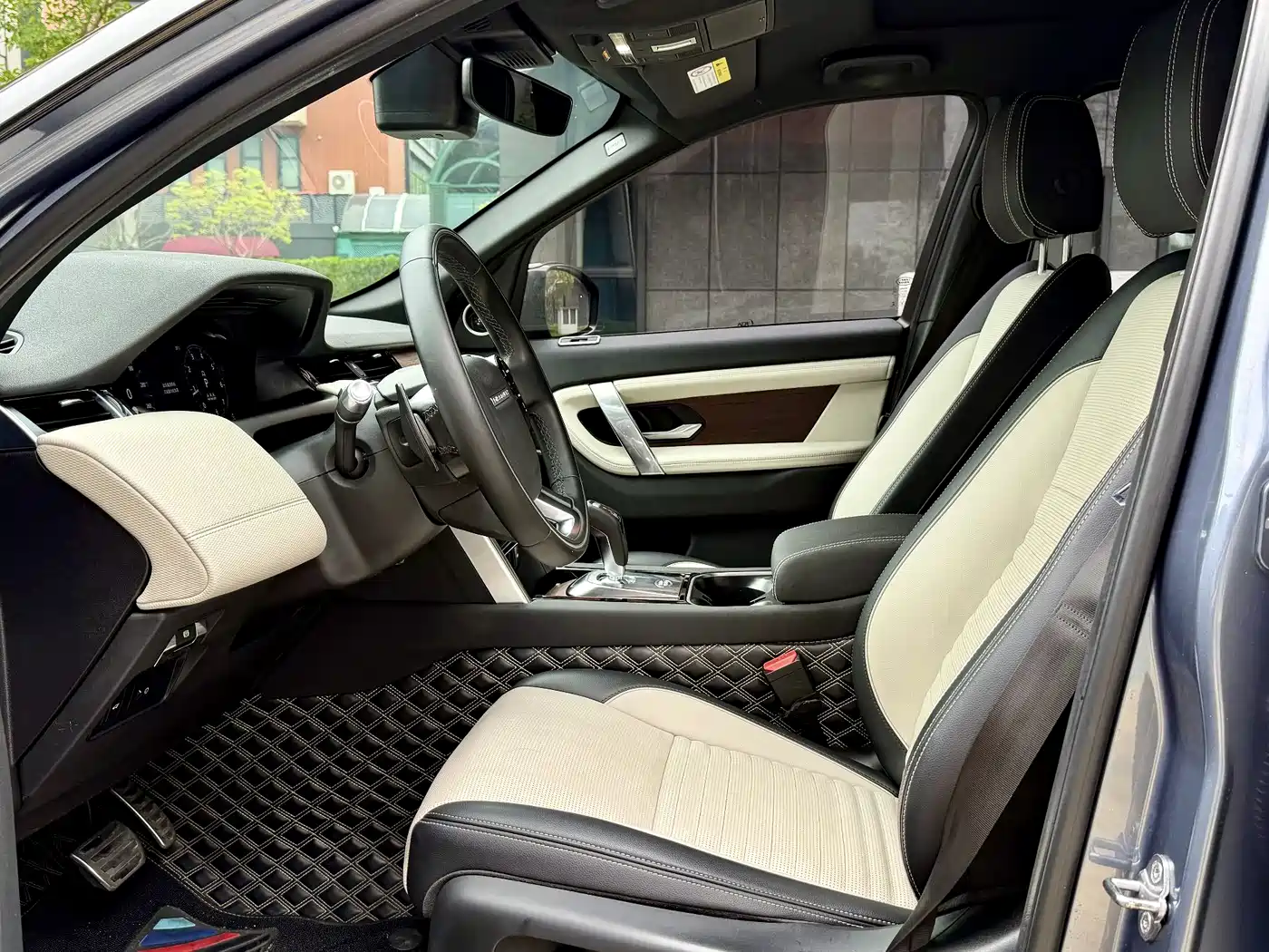 Land Rover Discovery Sport 2020 249PS R-Dynamic Performance Tech 5-seater фото 6