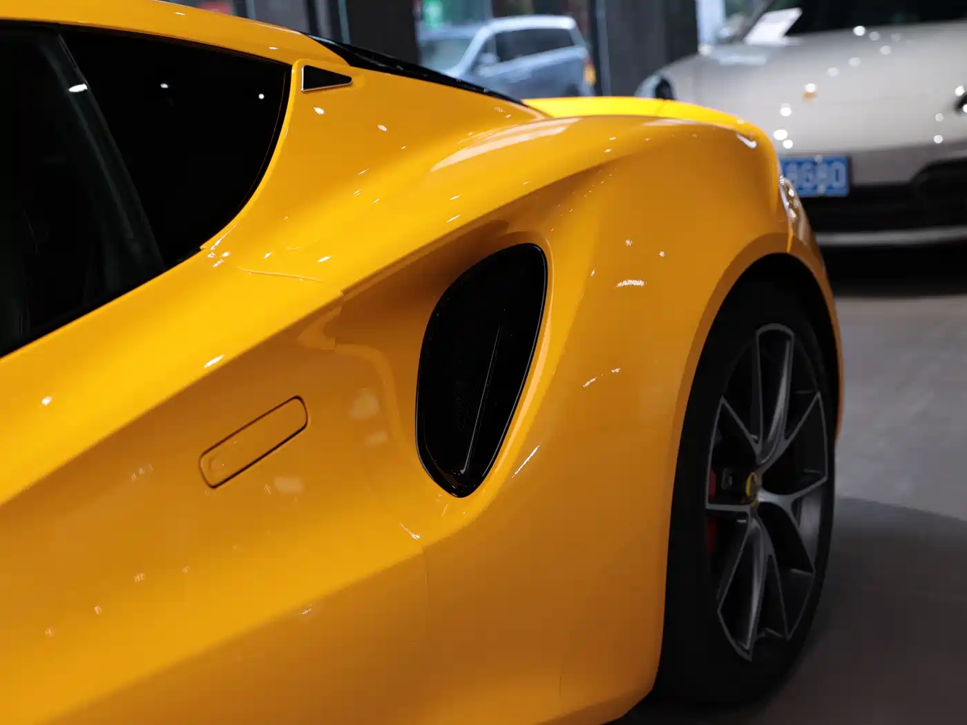 Lotus EMIRA 2024 2021 2.0T DCT First Edition