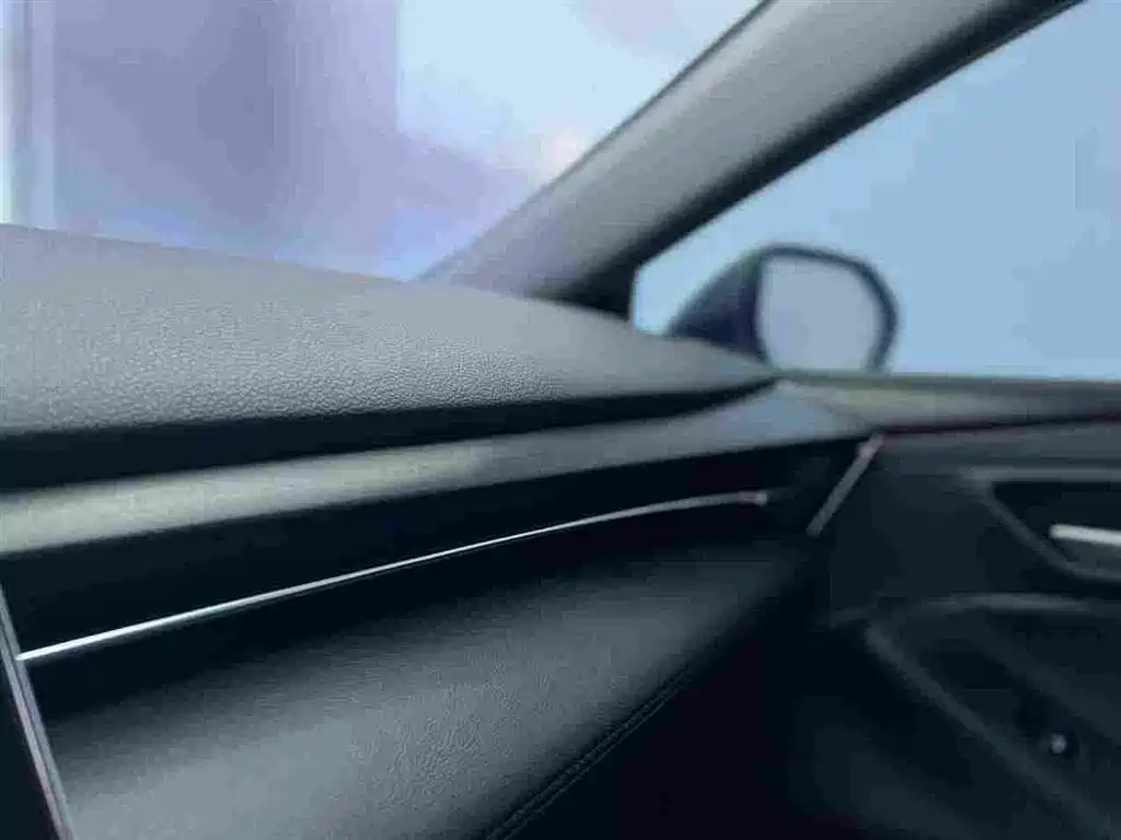 Toyota Avalon 2023 2.0L Luxury Edition фото 17