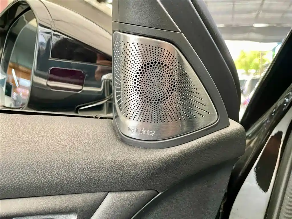 WEI PAI WEI BRAND VV6