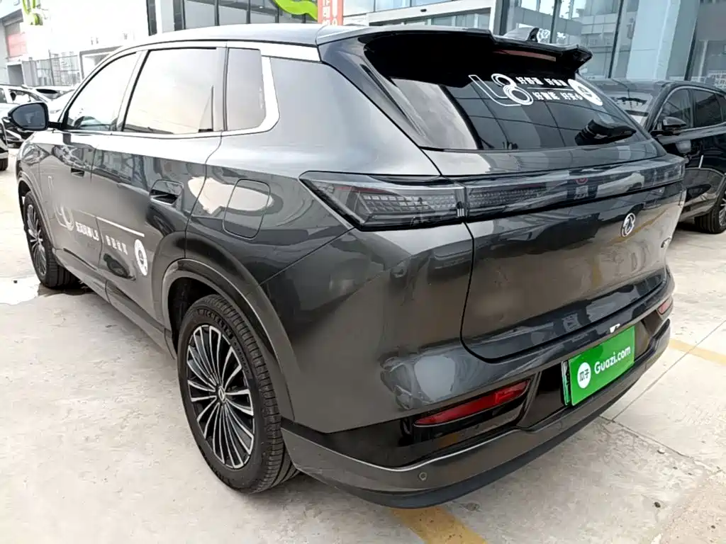 Dongfeng Aeolus L8 2025 2025 Plug-in Hybrid