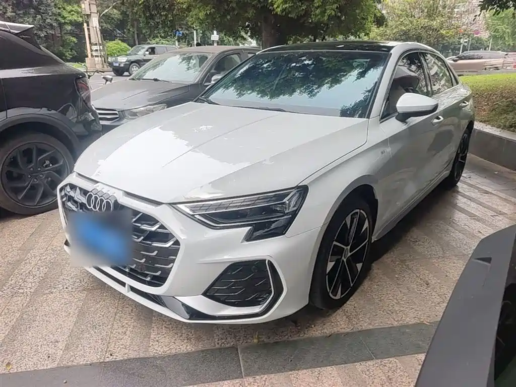 Audi A3 2025 A3L Limousine 35TFSI Flying Premium