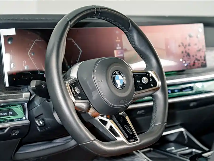 BMW 7 Series 2023 740Li Exclusive M Sport Package фото 11
