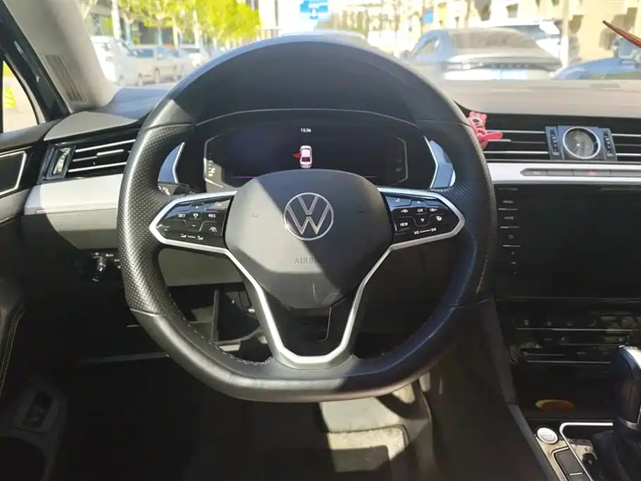 Volkswagen Magotan 2023 Model 2 Million Commemorative Edition 330TSI DSG Luxury фото 15