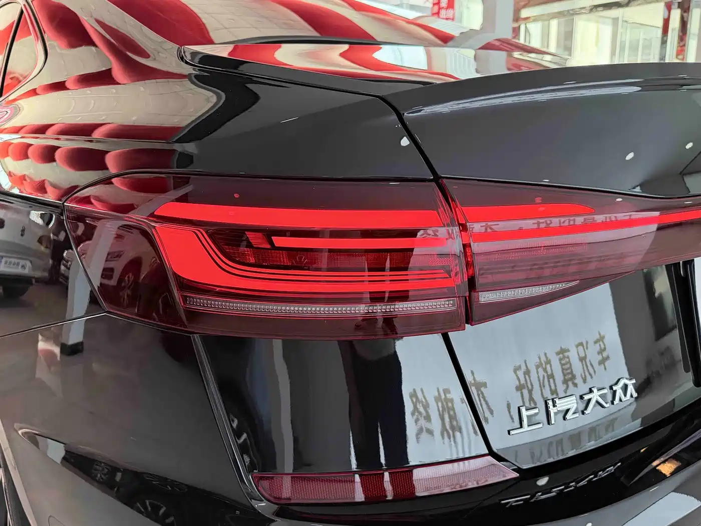 Volkswagen Passat 2026 2026 Outstanding Edition 380TSI Starlight Dragon Soaring Version