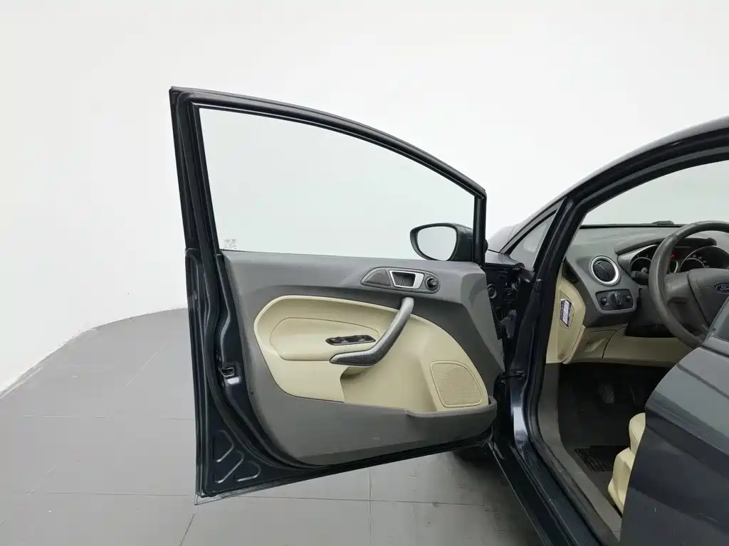 Ford Fiesta 2011 2011 Sedan 1.5L Manual Fashion
