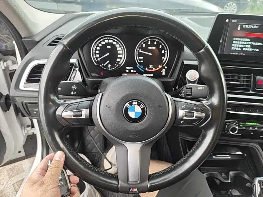 Фото 11 - BMW 1 Series