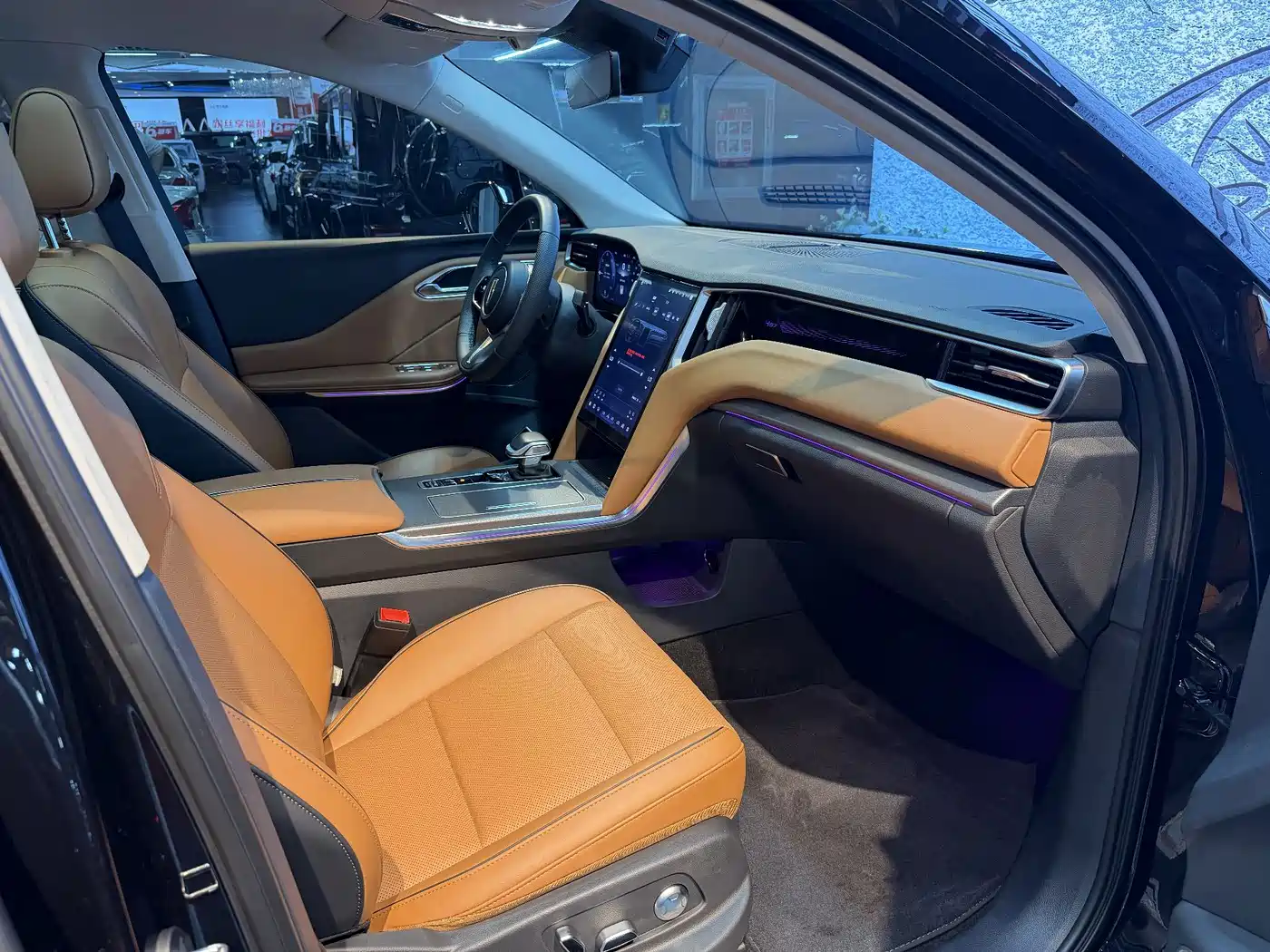 Hongqi HS7 PHEV 2025 2025 2.0T PHEV 4WD 6-Seater Commemorative Edition