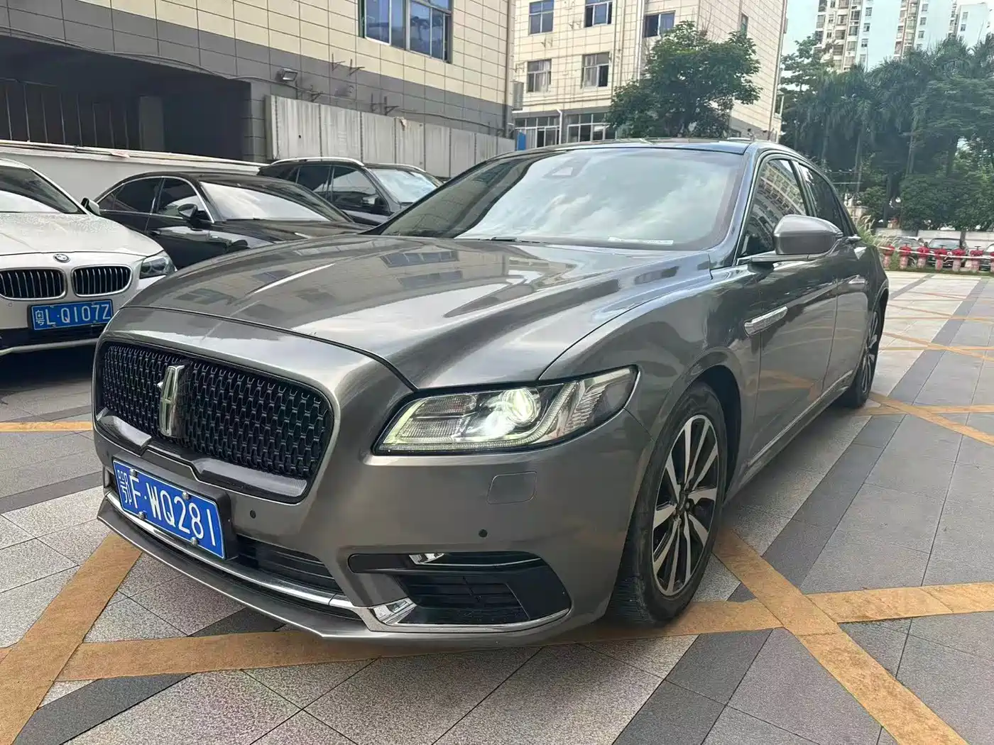 Lincoln Continental