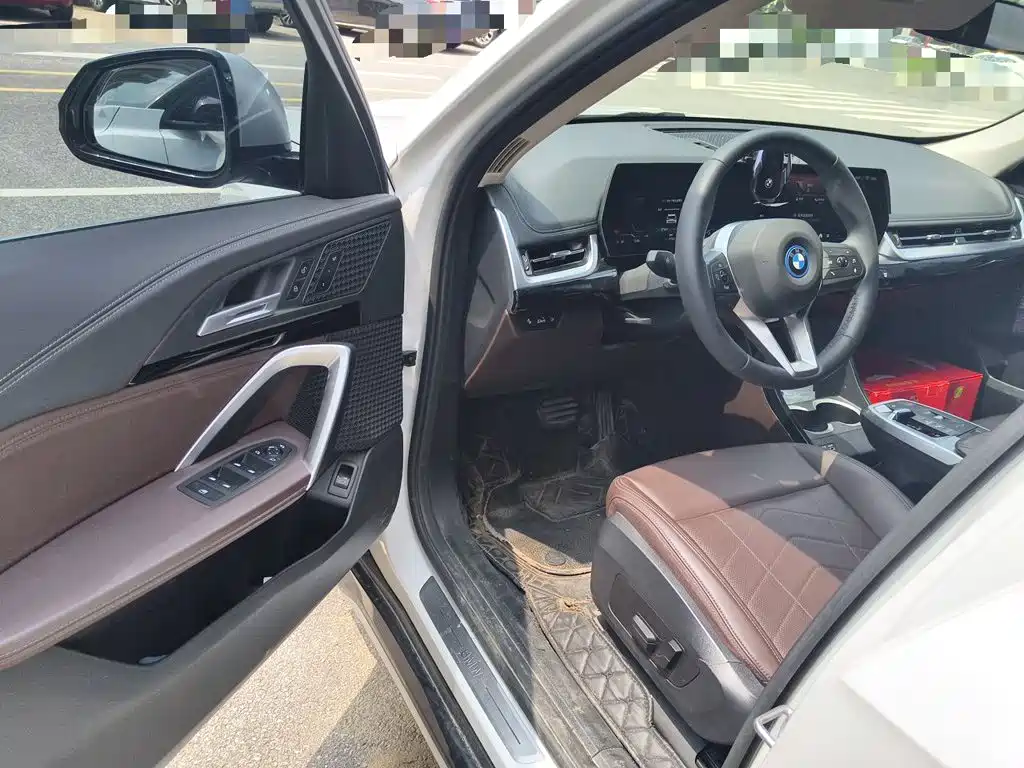 BMW iX1 2024 2023 eDrive25L X Design Package