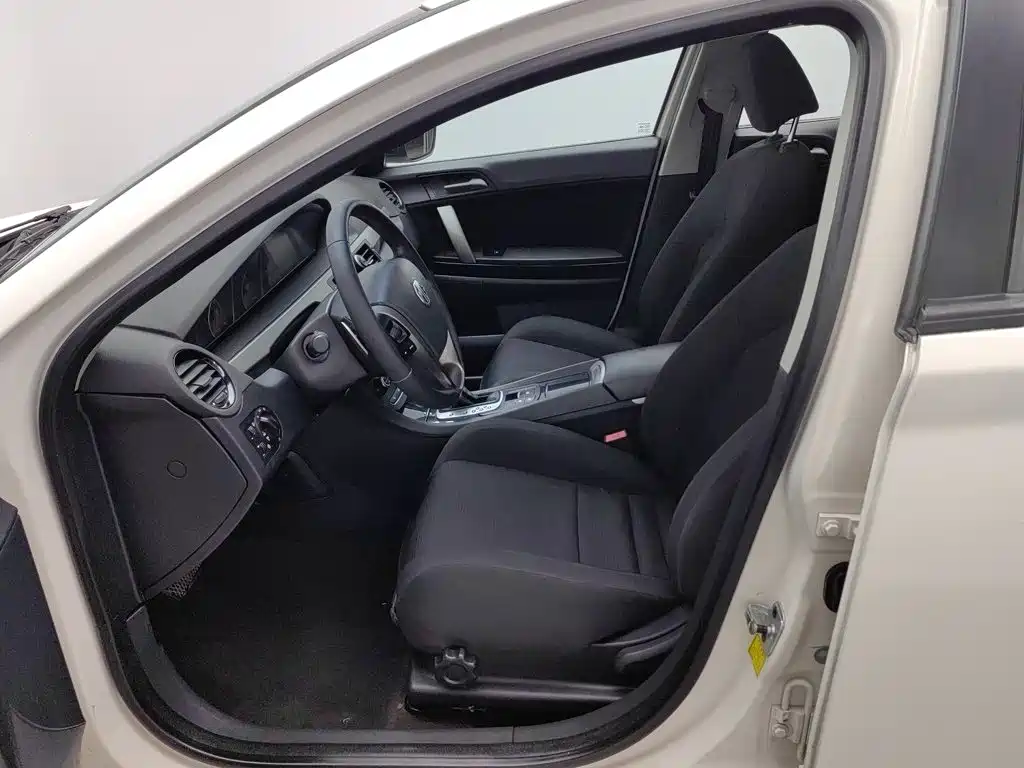 MG MG6 2014 2014 Hatchback 1.8L Automatic Driving Value Edition