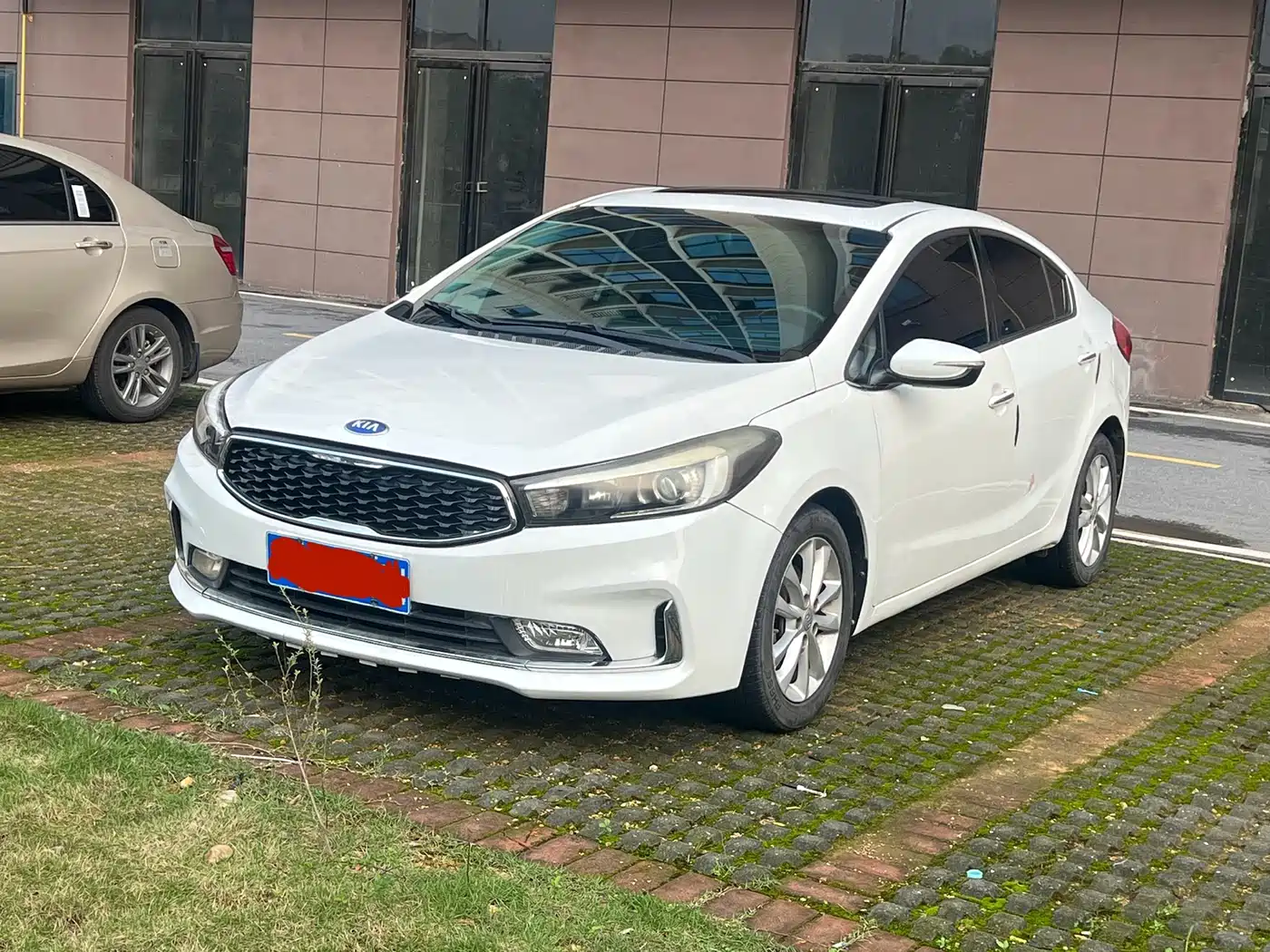 KIA K3