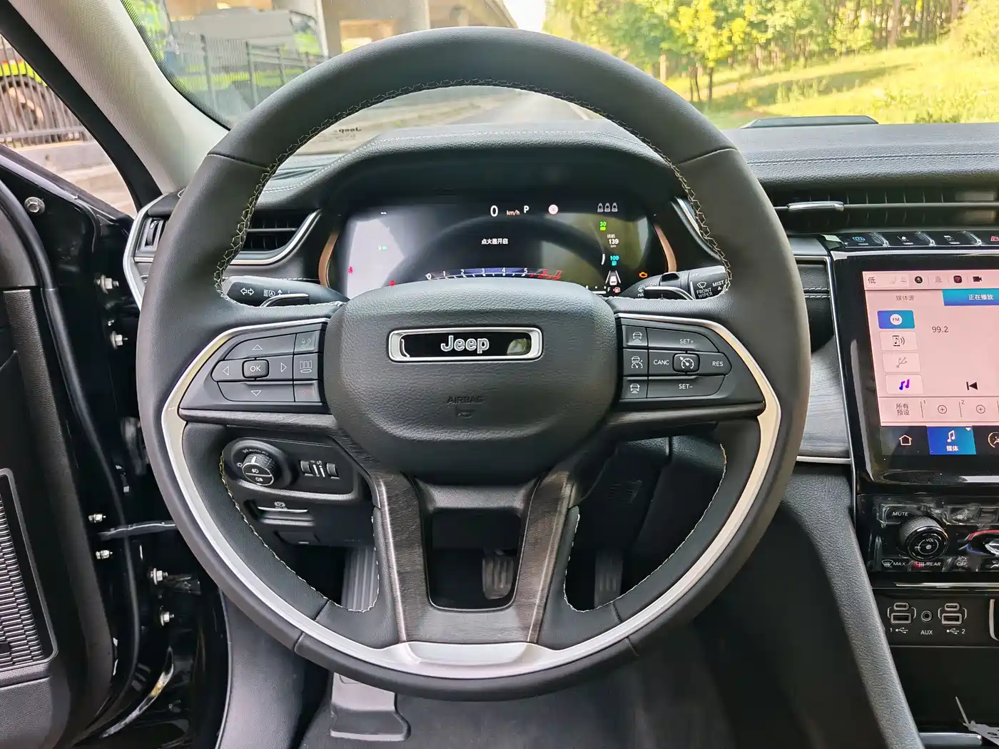 Jeep Grand Cherokee 4xe (Import) 2024 4xe Summit Edition фото 8
