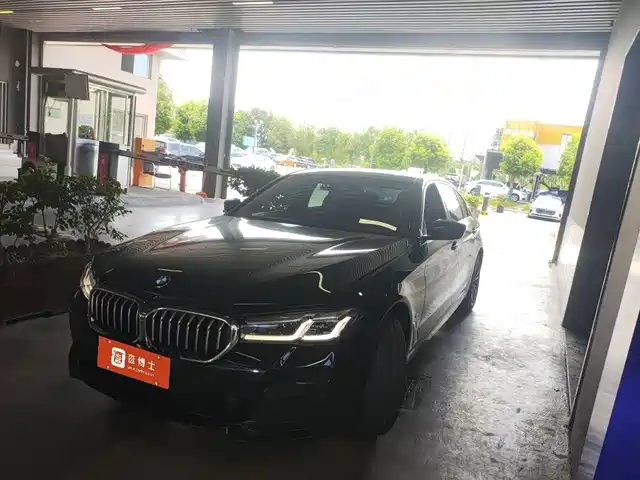 BMW 5 Series 2023