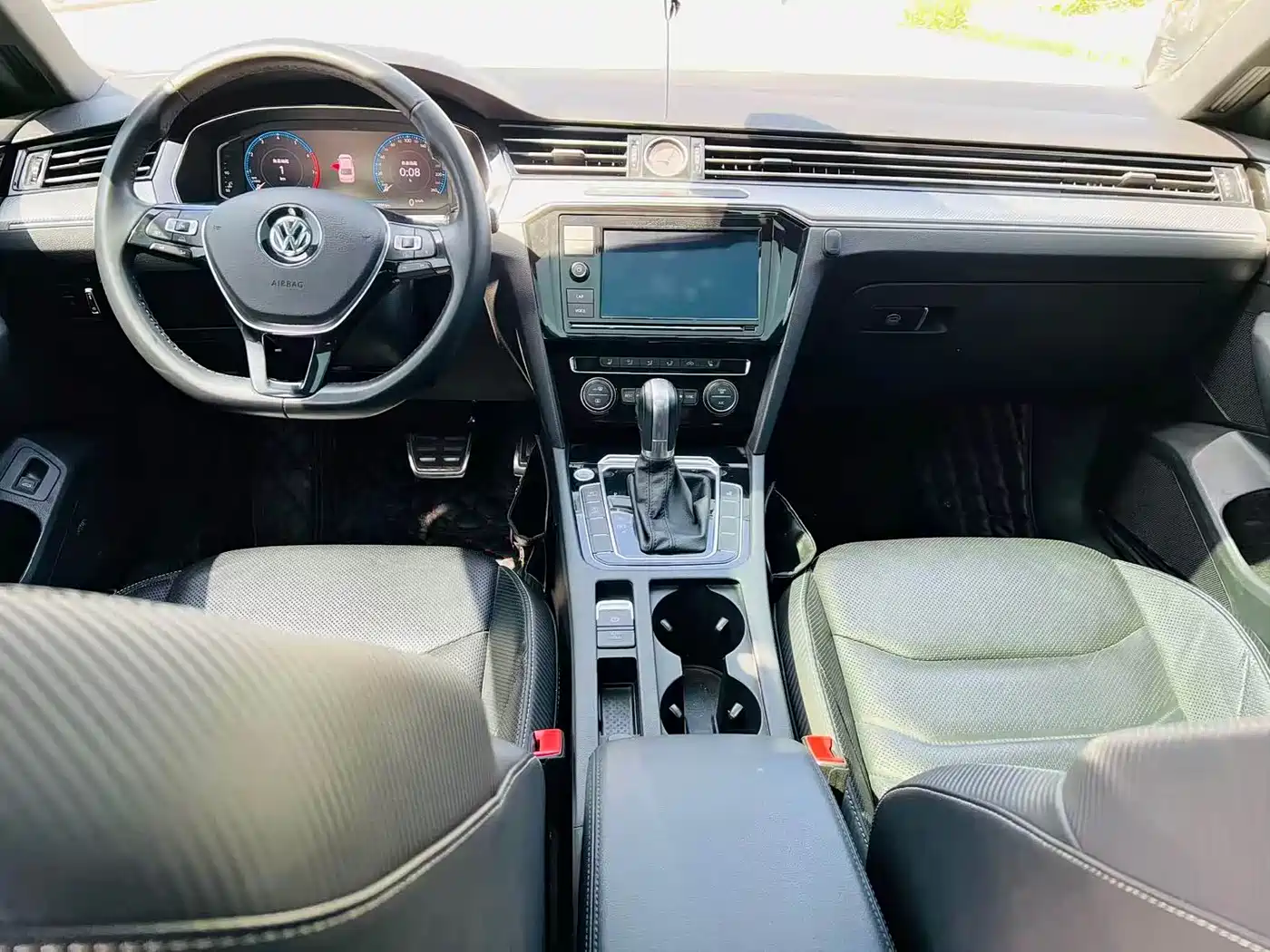 Volkswagen FAW-Volkswagen CC 2019 330TSI Charming Appearance (China V) фото 6