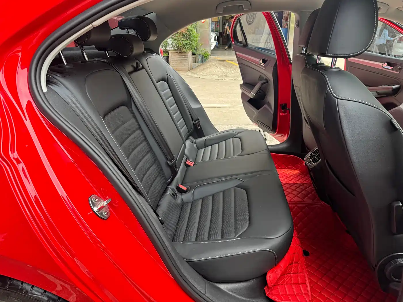 Volkswagen Lamando 2021 280TSI DSG Comfort Edition фото 16