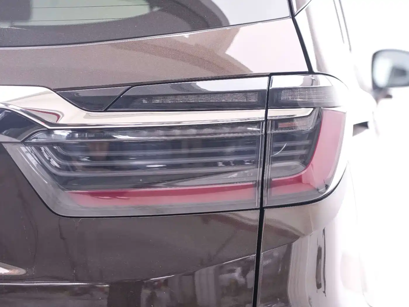 Honda Elysion 2023 2022 2.0L e:HEV Luxury