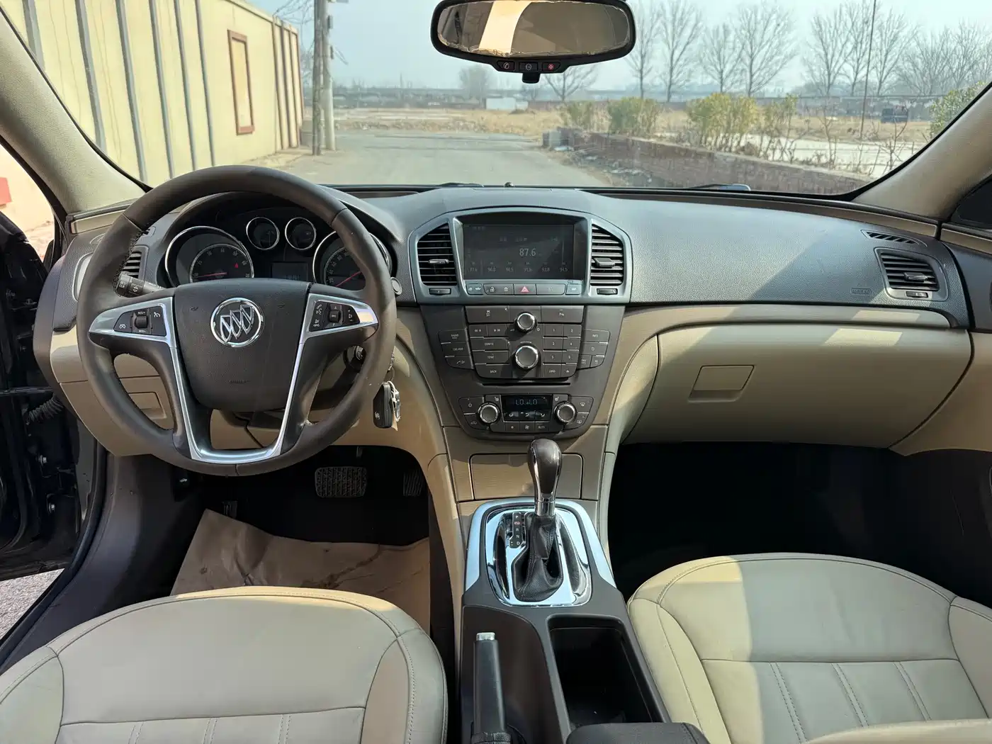 Buick Regal 2012 Model 2.0L Luxury фото 9