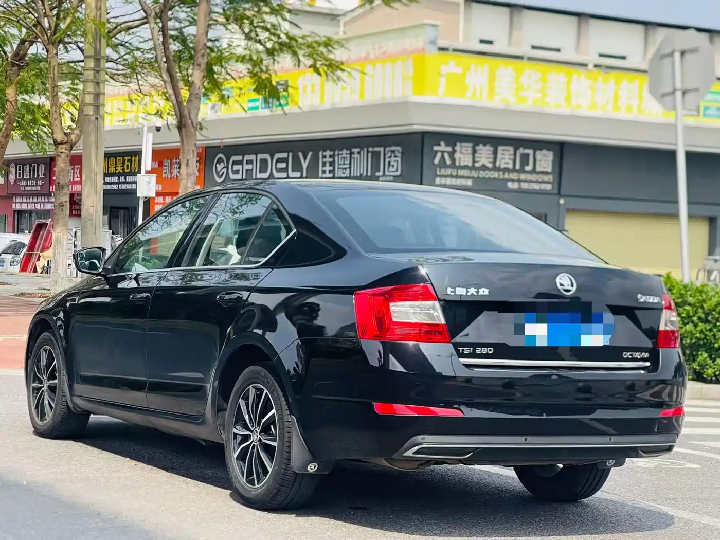Škoda Octavia 2016 TSI280 DSG Smart Edition фото 5