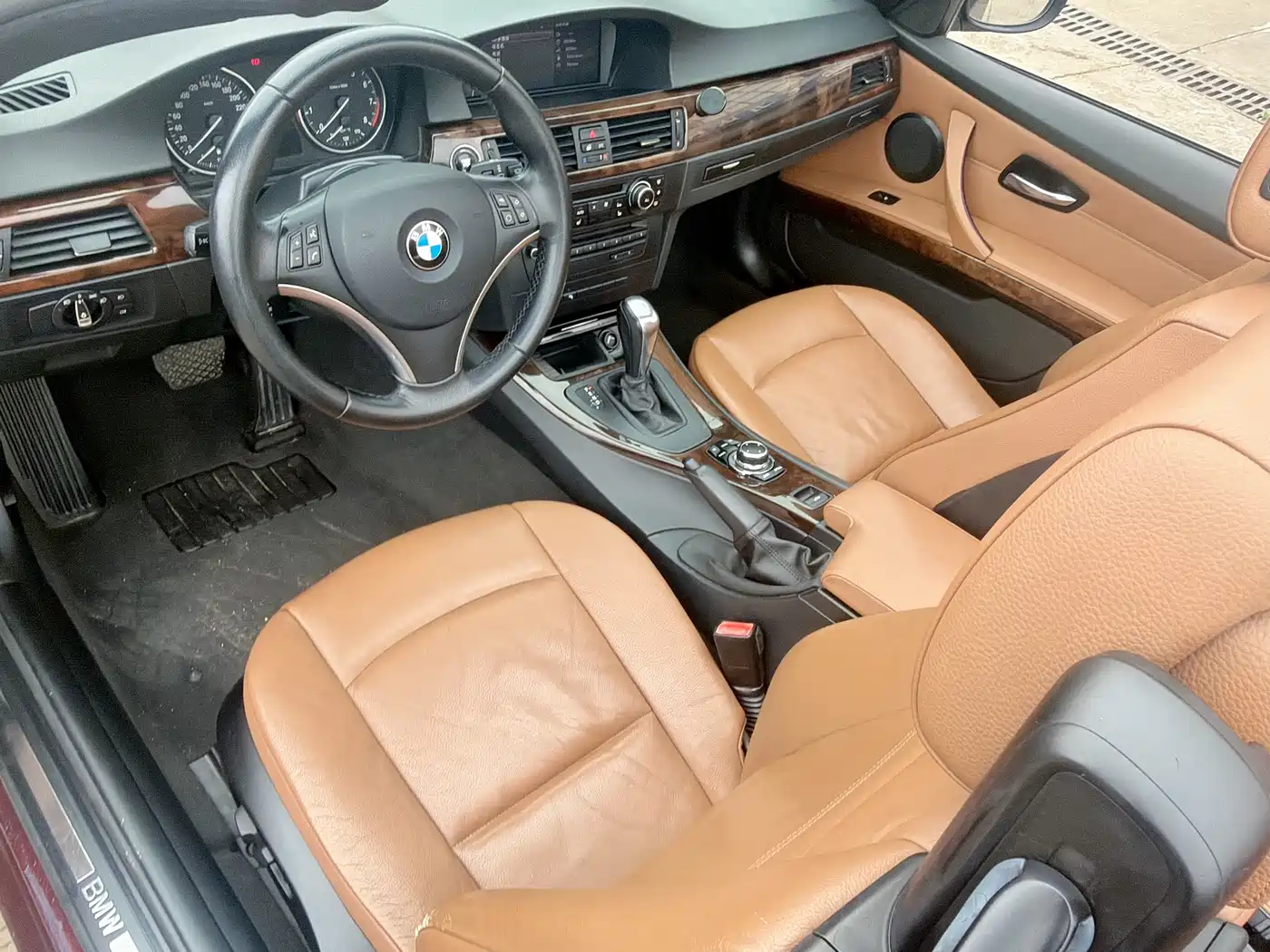 BMW 3 Series (Import) 2011 330i Convertible Coupe фото 8