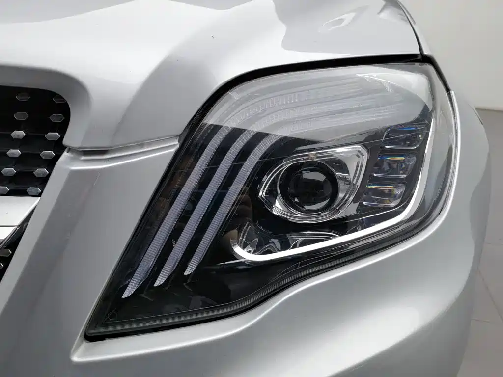 صورة 7 - Mercedes-Benz GLK-Class