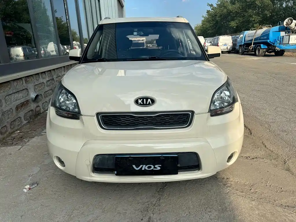 Kia Soul 2013 2013 1.6L AT GL