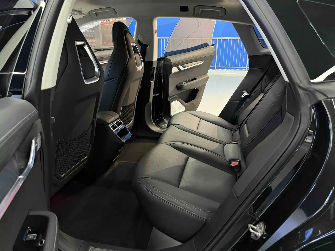 ZEEKR EXTREME KRYPTON 001